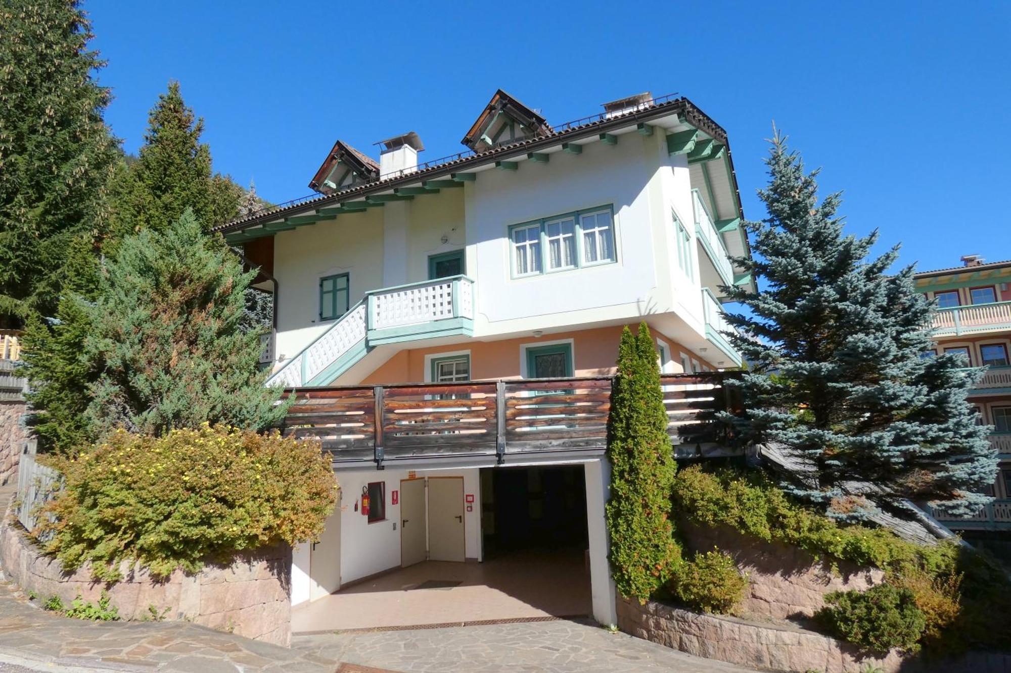 Ferienwohnung Casa Al Mesdi Pozza di Fassa Exterior foto