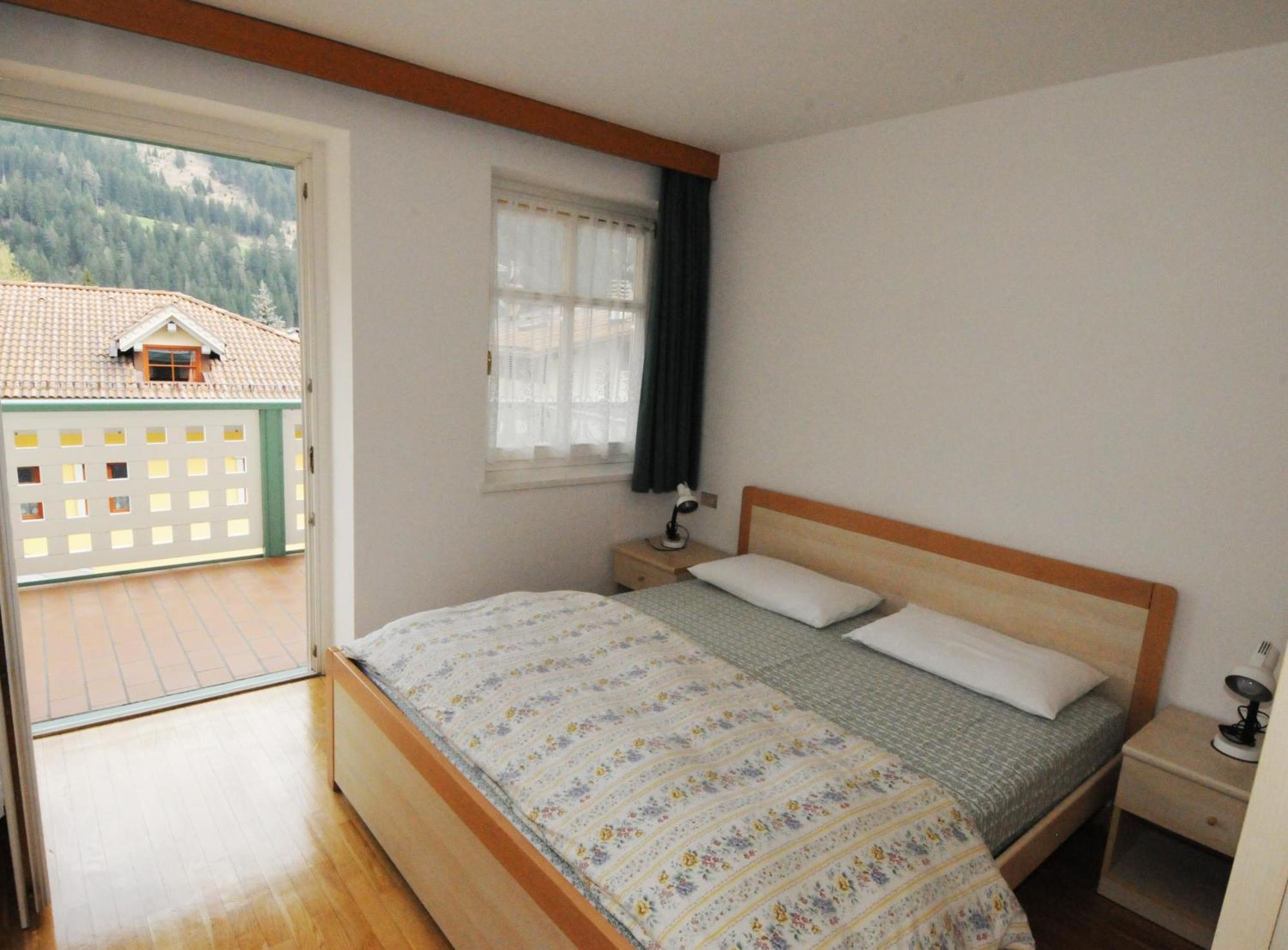 Ferienwohnung Casa Al Mesdi Pozza di Fassa Exterior foto